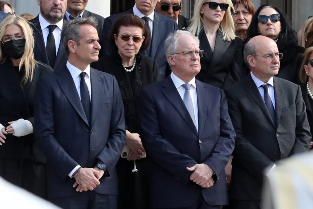 Το προσωπικό αντίο Μητσοτάκη στην «αγαπημένη του Ελένη» Γλύκατζη-Αρβελέρ: «Γέφυρα στην ιστορική συνέχεια του Εθνους»