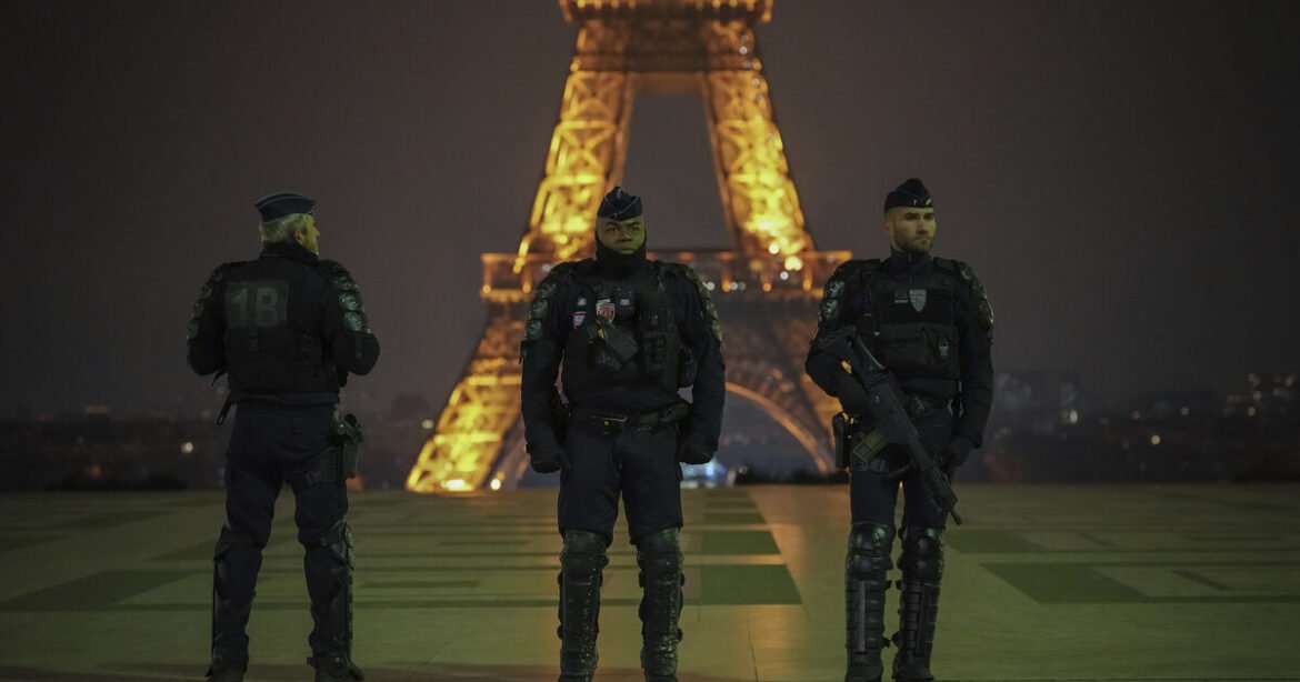 Συναγερμός στο Παρίσι μετά από πολλαπλές απειλές για βόμβες: Μαζική εκκένωση κτιρίων