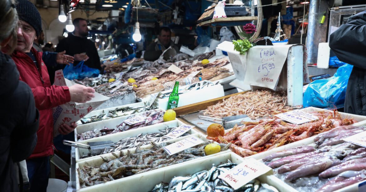 Καθαρά Δευτέρα 2026: Εντατικοί έλεγχοι στην αγορά ενόψει κορύφωσης της ζήτησης – Από το βράδυ Κυριακής ανοιχτή Βαρβάκειος και Ρέντη