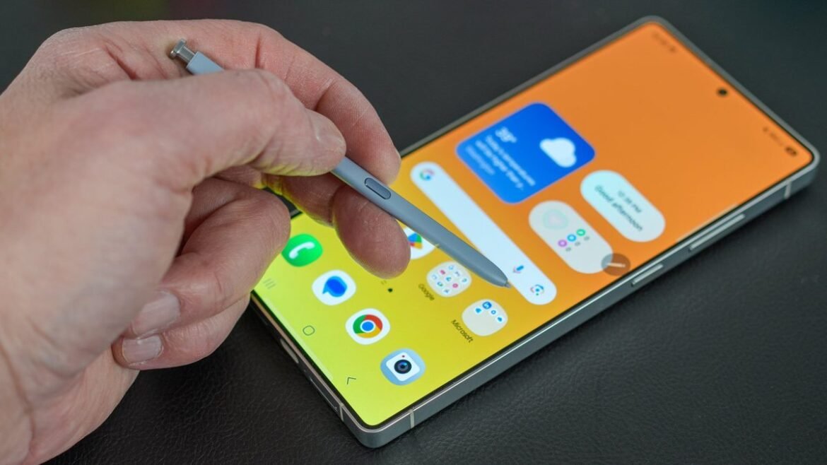 Galaxy S26 Ultra: YouTuber αγόρασε τη συσκευή πριν το Unpacked και αποκαλύπτει τις αλλαγές στο S Pen