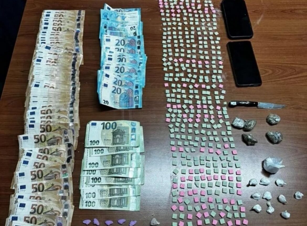 Άγιος Παντελεήμονας: Επεισοδιακή καταδίωξη 28χρονου που διακινούσε ναρκωτικά – Τράκαρε τρία ΙΧ πριν συλληφθεί