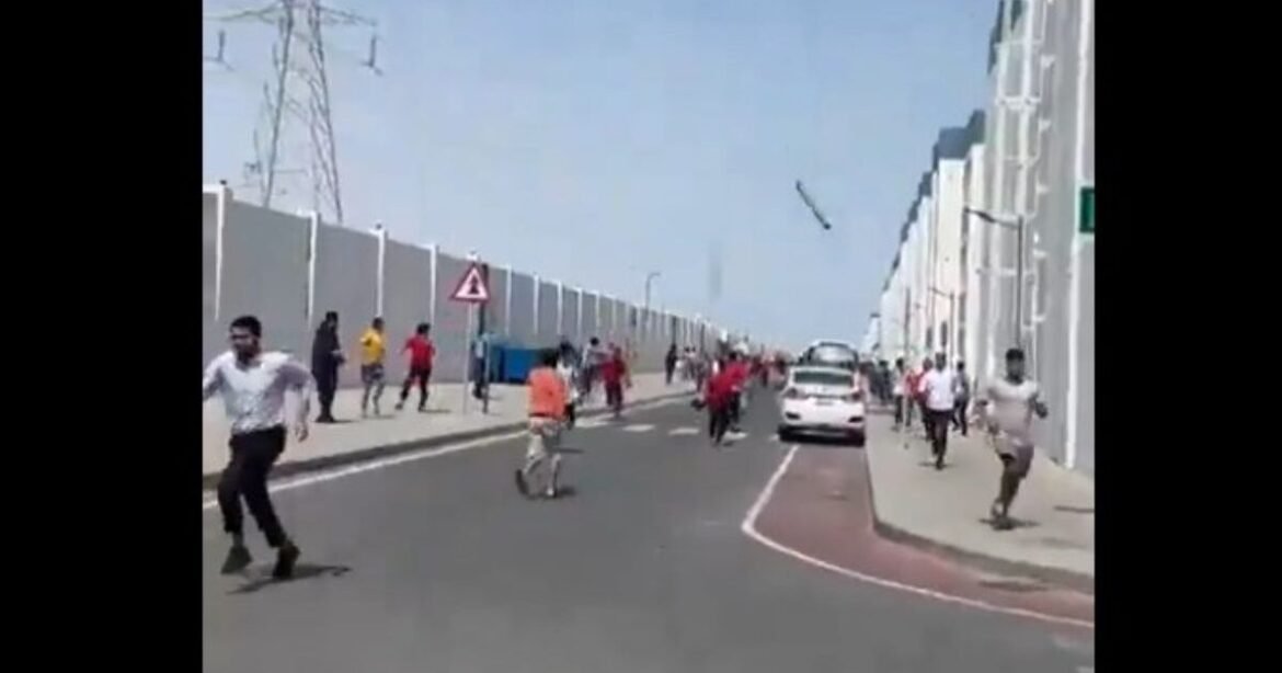 Πύραυλος πέφτει σε δρόμο γεμάτο με κόσμο στη Ντόχα – Συγκλονιστικό βίντεο