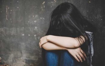 Θεσσαλονίκη: Ξυλοκόπησε άγρια τη σύντροφό του με σίδερα, ξύλο και μαγειρικό σκεύος – Στο νοσοκομείο η 38χρονη