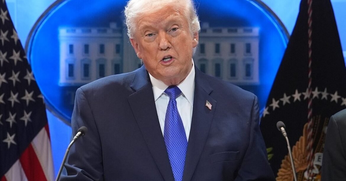 Nέα επίθεση Τραμπ σε Στάρμερ: Δεν χρειαζόμαστε ανθρώπους που μπαίνουν στους πολέμους αφού έχουμε ήδη κερδίσει