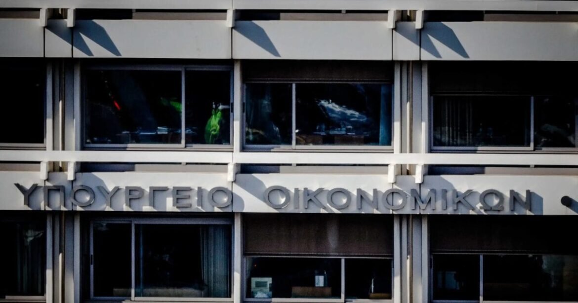 Γεωπολιτικός πονοκέφαλος στο ΥΠΟΙΚ ^ κακό κλίμα στο λιανεμπόριο ^ απόδοση 33,6% για Alpha Bank ^ επιστροφή κεφαλαίου 1 δισ. από ΕΤΕ ^ ρέουν τα… αλκο