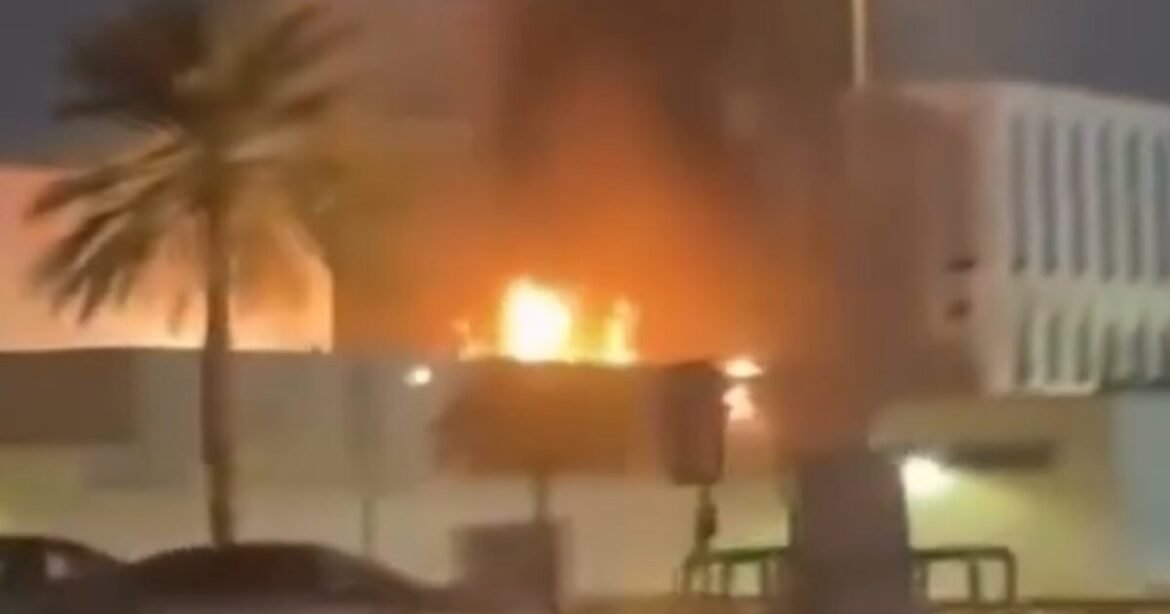 Oι Ιρανοί χτύπησαν με drone τον σταθμό της CIA στο Ριάντ και το αμερικανικό προξενείο στο Ντουμπάι