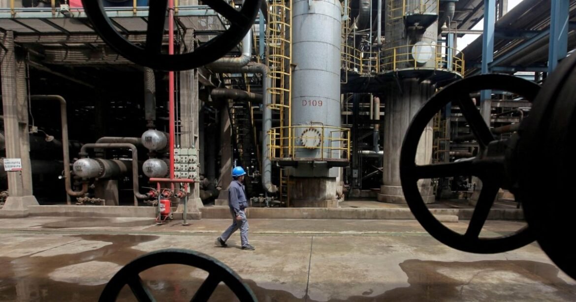 Η Κίνα παίρνει μέτρα για να μην ξεμείνει από καύσιμα: Στοπ στις εξαγωγές diesel και αμόλυβδης