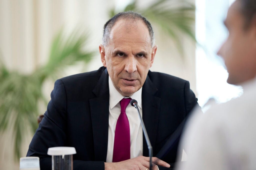 Πάνω από 300 επαναπατρισθέντες την Πέμπτη – Γεραπετρίτης: Οι επιχειρήσεις θα συνεχιστούν, κανένας κίνδυνος για Σούδα