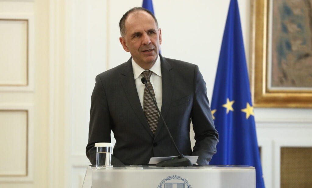 Γεραπετρίτης: Αδιαπραγμάτευτη εθνική προτεραιότητα η αμυντική προστασία των νησιών