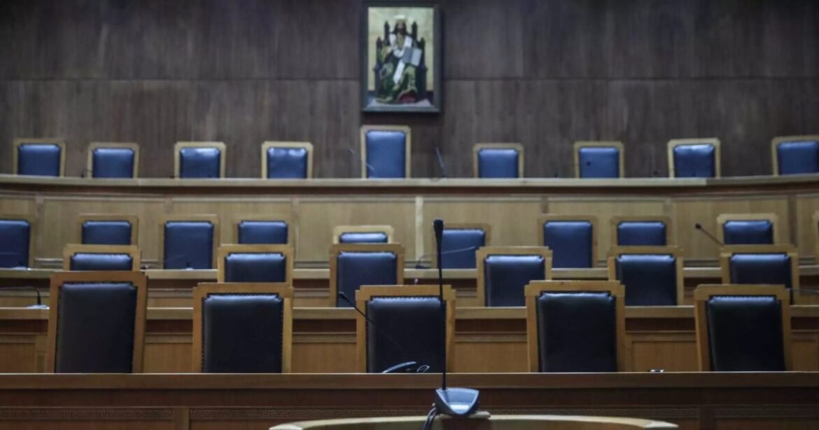 Kαταχρηστικές πρακτικές από funds καταγγέλλουν οι Δικηγορικοί Σύλλογοι