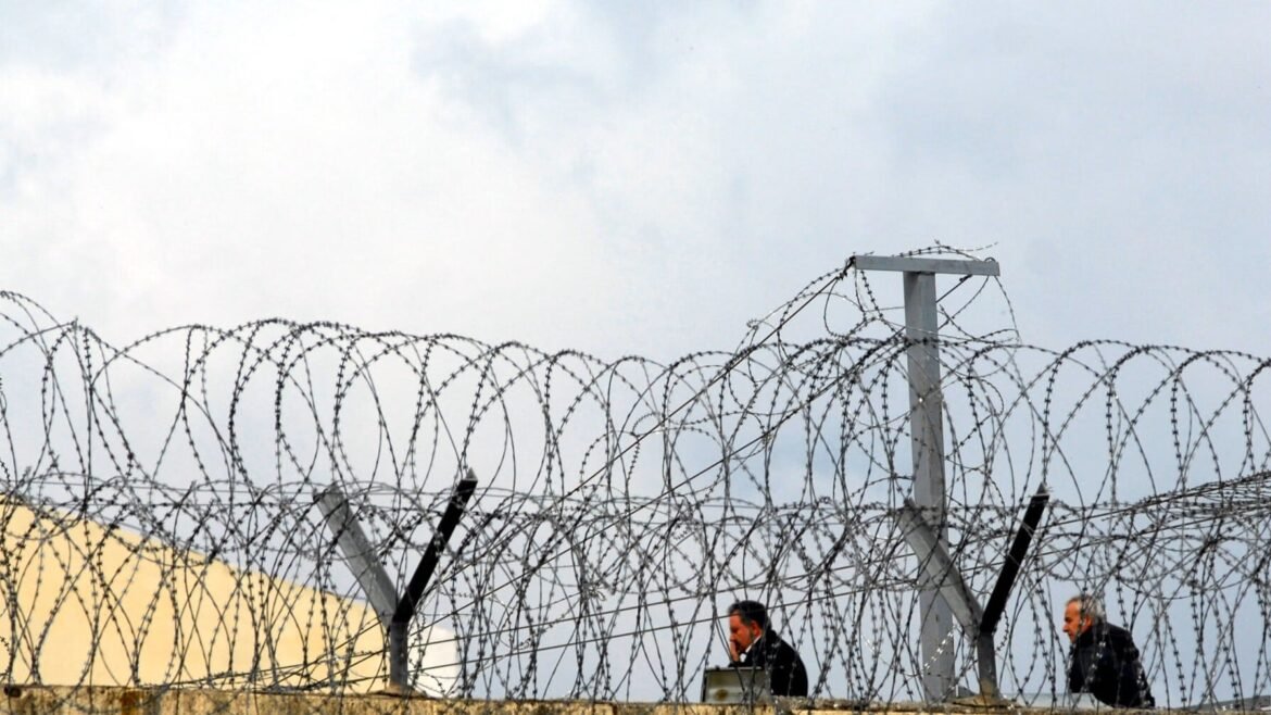 Φυλακές Τρικάλων: Προσπάθησαν να περάσουν με drone κινητά τηλέφωνα