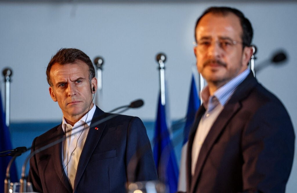 Από Πάφο, Σούδα ο Μακρόν – επίσκεψη στο αεροπλανοφόρο «Σαρλ ντε Γκωλ»