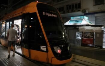 Τραμ: Παρατείνονται οι κυκλοφοριακές ρυθμίσεις στη Γραμμή 6 «Πικροδάφνη-Σύνταγμα» – Στο «Φιξ» ο τερματικός