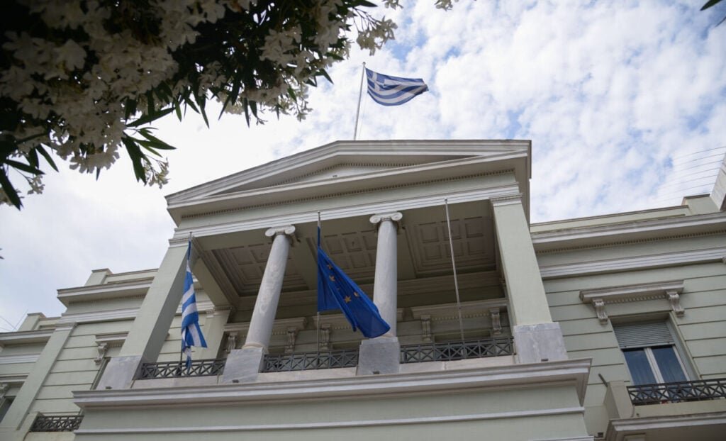 ΥΠΕΞ: Συνεχίζονται οι επαναπατρισμοί Ελλήνων – Καμία εκούσια διαρροή προσωπικών στοιχείων