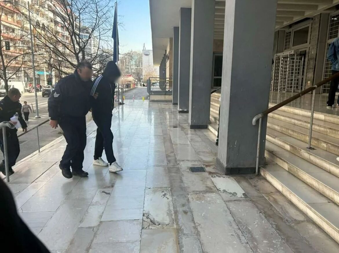 Θεσσαλονίκη: Στη φυλακή ο 27χρονος για την θανατηφόρα παράσυρση του 25χρονου πεζού – «Είμαστε όλοι
