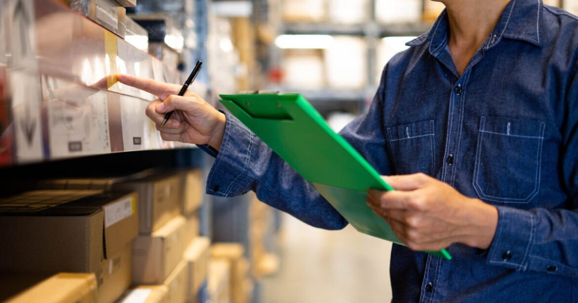 «Σηκώνει μανίκια» η Ανεξάρτητη Αρχή Ελέγχου της Αγοράς: Πώς τα πρόστιμα για καύσιμα και τρόφιμα φτάνουν έως και 10 εκατ. ευρώ