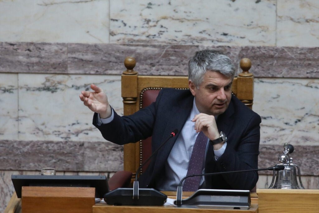 «Δεν θα πάω σε κανένα κόμμα – Επιστρέφω στην κανονικότητα της ζωής μου», λέει ο Κωνσταντινόπουλος