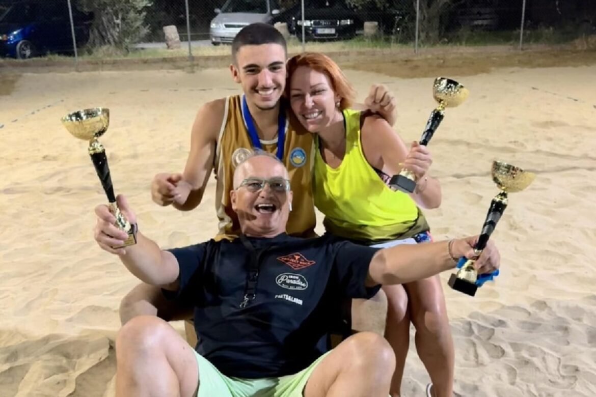 Τραγωδία στον Πύργο: Θρήνος για τον 18χρονο που σκοτώθηκε πέφτοντας από μπαλκόνι – Η σπαρακτική ανάρτηση του