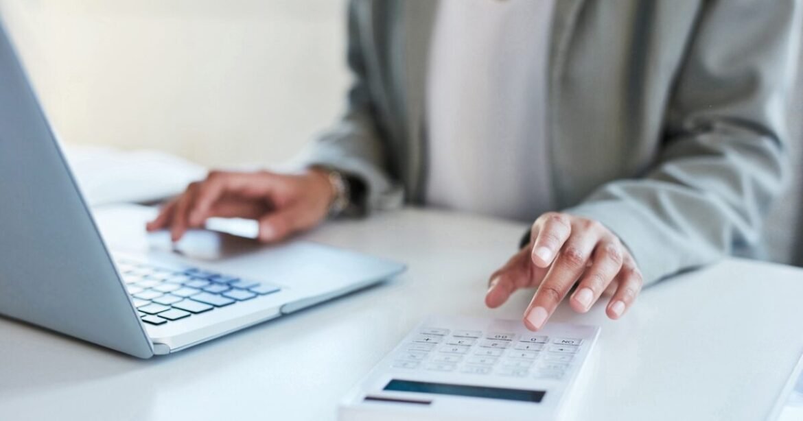 Φορολογικές δηλώσεις 2026: Τη Δευτέρα ξεκινά η υποβολή – Μειώσεις τεκμηρίων και νέοι κωδικοί στο Ε1