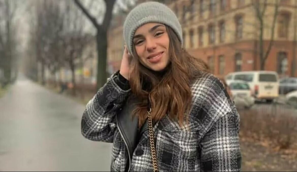 Θεσσαλονίκη: «Θέλω να ακούσω την λέξη ένοχη» λέει η μητέρα της Έμμας – Δικάζεται η συνοδηγός του οχήματος που την παρέσυρε και την σκότωσε