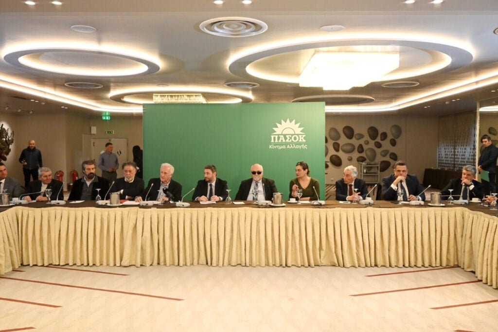 Αιχμές Ανδρουλάκη για τη μάχη των συνέδρων: Το ΠΑΣΟΚ δεν μοιράζεται σε τιμάρια