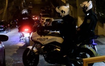 Πατήσια: Συνελήφθη ξανά γνωστός τράπερ μετά από καταδίωξη – Πέταξε μαχαίρι 20 εκατοστών και προσπάθησε να