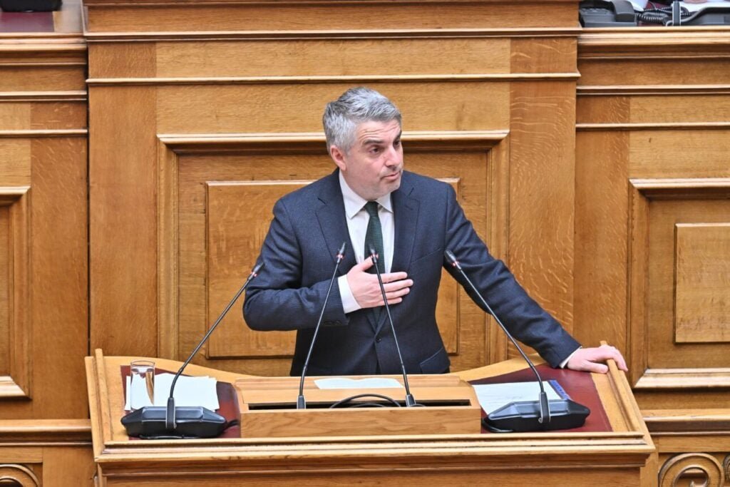 Αιχμηρός και στο αντίο του ο Κωνσταντινόπουλος: Η αλήθεια δεν διαγράφεται με μια κομματική απόφαση