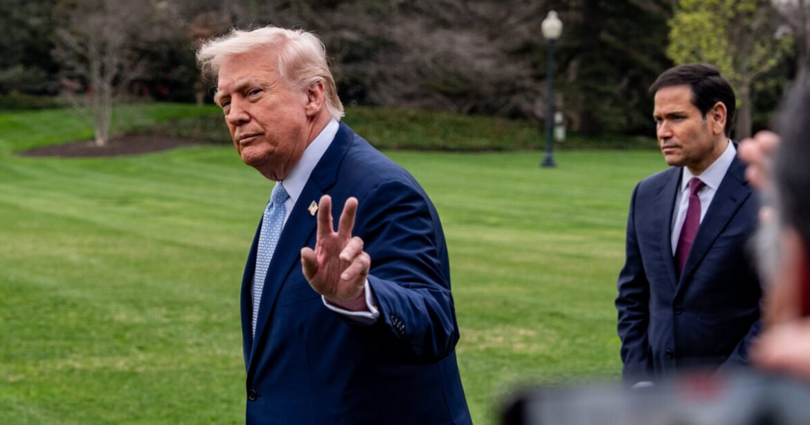 «Αποκλιμάκωση» βλέπει τώρα ο Τραμπ: «Τα Στενά του Ορμούζ να τα φυλάξουν οι χώρες που τα χρησιμοποιούν»