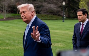 «Αποκλιμάκωση» βλέπει τώρα ο Τραμπ: «Τα Στενά του Ορμούζ να τα φυλάξουν οι χώρες που τα χρησιμοποιούν»