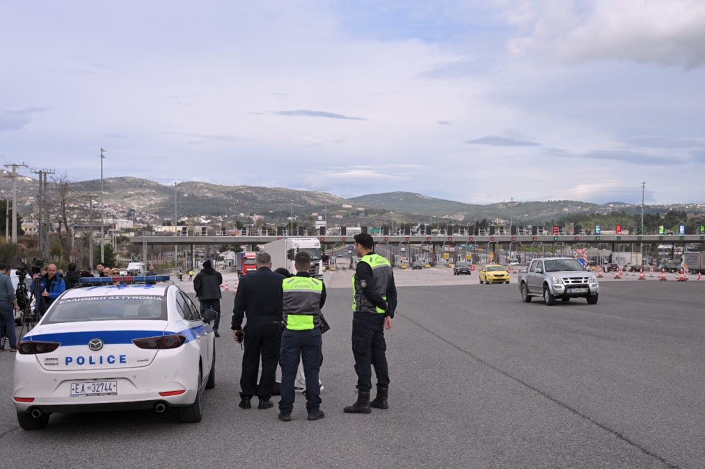 25η Μαρτίου: Αυξημένα μέτρα οδικής ασφάλειας σε όλη τη χώρα – Απαγόρευση κυκλοφορίας φορτηγών άνω των 3,5