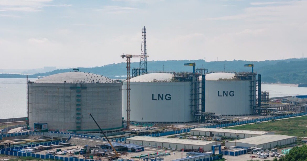 Ξαναγράφεται ο παγκόσμιος χάρτης στο LNG – Νικητές και χαμένοι από τον πόλεμο στη Μέση Ανατολή