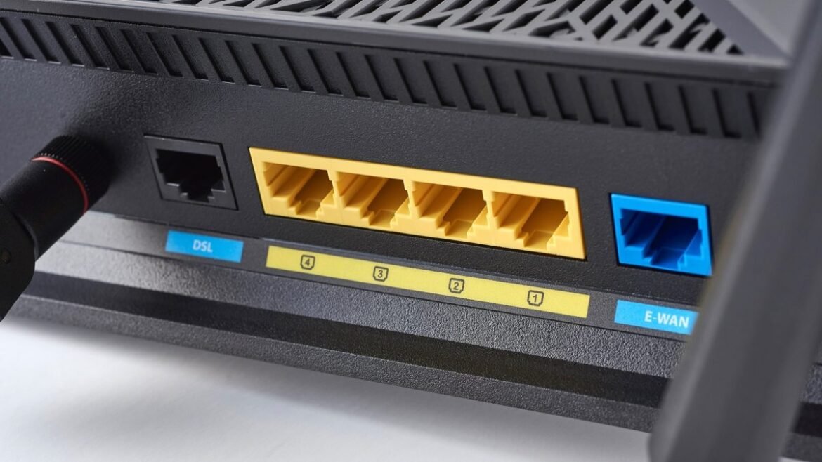 SocksEscort: FBI και Europol «γκρέμισαν» το δίκτυο που μόλυνε 369.000 routers και συσκευές IoT