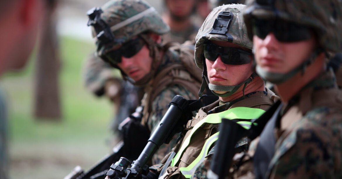 WSJ: Χιλιάδες πεζοναύτες φτάνουν στη Μέση Ανατολή την Παρασκευή – Την ίδια ημέρα που εκπνέει το τελεσίγραφο Τραμπ