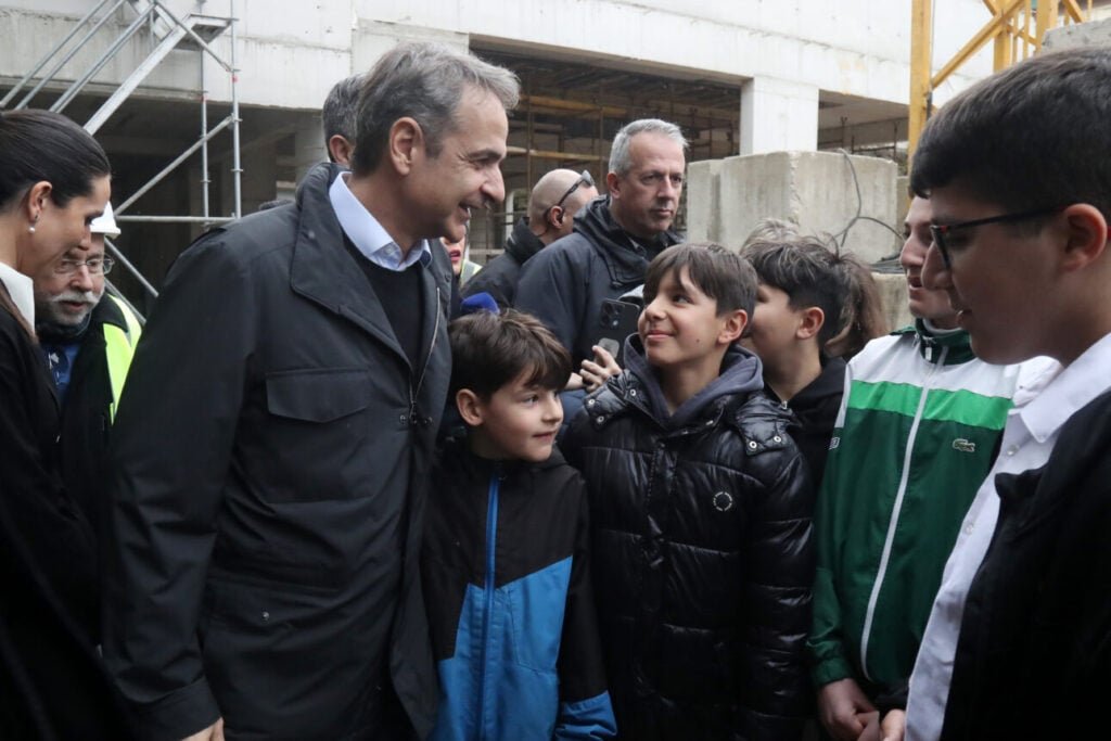 Το μήνυμα Μητσοτάκη από τα υπό ανέγερση σχολεία στη Θεσσαλονίκη