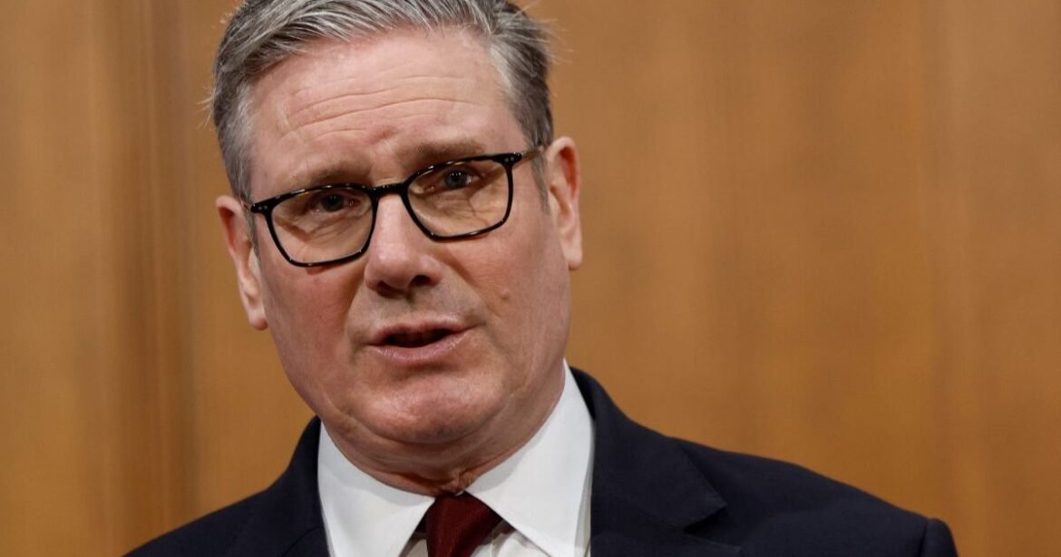 Ρωσικό «τρολάρισμα» στον Στάρμερ: Αν εμπλακεί στο Ορμούζ θα πάει το πετρέλαιο στα 200 δολάρια το βαρέλι