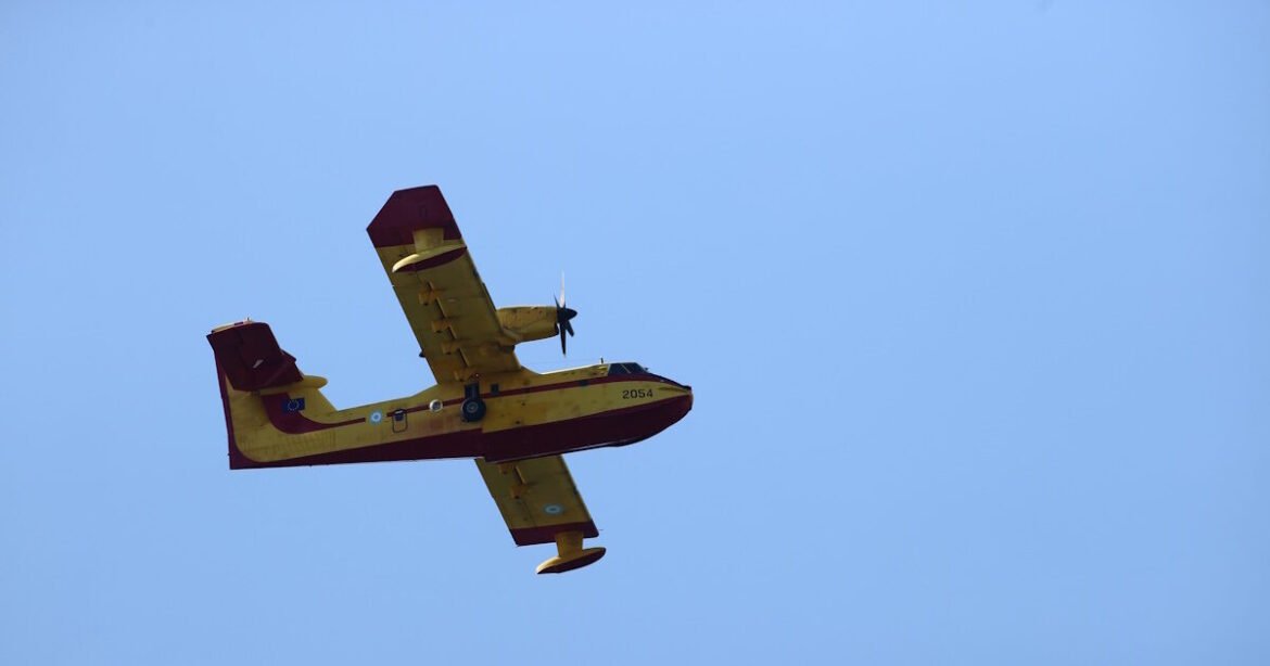 Φωτιά στην Κεφαλονιά στην περιοχή Μαυράτα: Σηκώθηκε ένα αεροσκάφος
