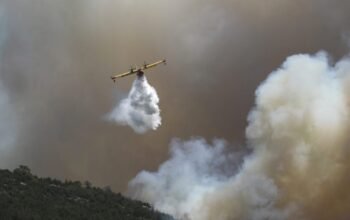 Η ΕΕ στη μάχη με τις φωτιές: 17 νέα αεροσκάφη, πυροσβεστικός κόμβος στην Κύπρο