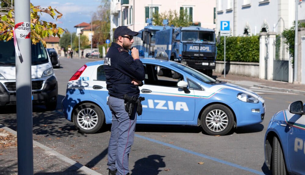 Σοκ στην Ιταλία: 13χρονος μαθητής μαχαίρωσε καθηγήτρια στην είσοδο του σχολείου