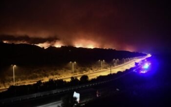 Θεσσαλονίκη: Σε ύφεση η πυρκαγιά σε ξερά χόρτα κοντά στα Μάλγαρα