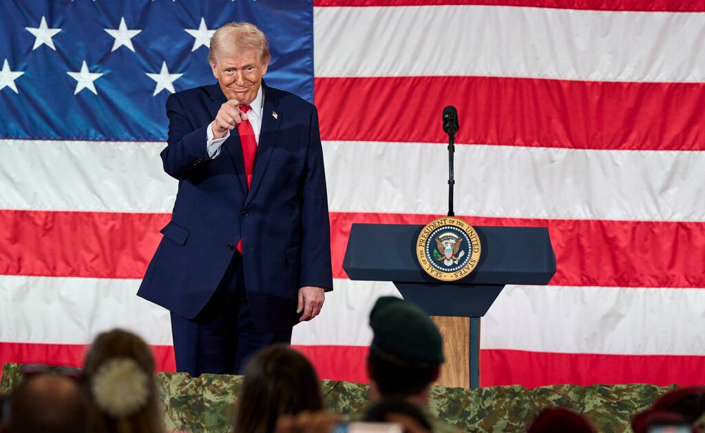 WJS: Ο Τραμπ στέλνει άλλους 10.000 Αμερικανούς στρατιώτες στη Μέση Ανατολή