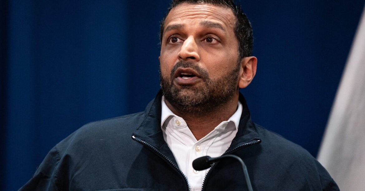 Ιρανοί χάκερ χτύπησαν τον διευθυντή του FBI, Κας Πατέλ – Παραβιάστηκε το προσωπικό του email