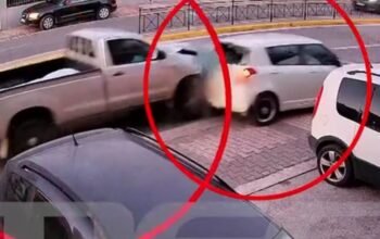 Παλλήνη: Βίντεο ντοκουμέντο από το τροχαίο με τον 55χρονο που οδηγούσε μεθυσμένος με τα 2 ανήλικα παιδιά του