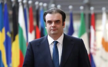 Πιερρακάκης: Στοχευμένα, δίκαια και αποτελεσματικά μέτρα με προτεραιότητα στα πιο ευάλωτα νοικοκυριά και επιχειρήσεις