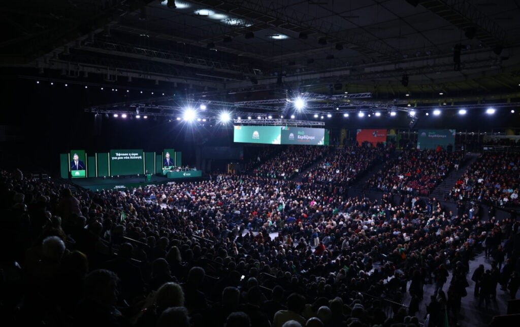 Συνέδριο ΠΑΣΟΚ: Στο βήμα ανέβηκαν κορυφαία στελέχη – τι είπαν