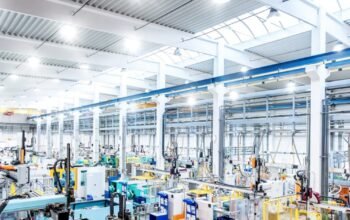 Αυξάνονται στη Γαλλία τα λουκέτα εργοστασίων λόγω της πίεσης από τον κινεζικό ανταγωνισμό και τους δασμούς των ΗΠΑ