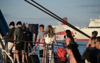 Εκπτώσεις έως 50% για αναπληρωτές εκπαιδευτικούς στα ακτοπλοϊκά εισιτήρια, μειώσεις και από SKY Express για το Πάσχα