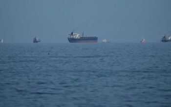 Ιράν: Νόμος η επιβολή διοδίων στα Στενά του Ορμούζ