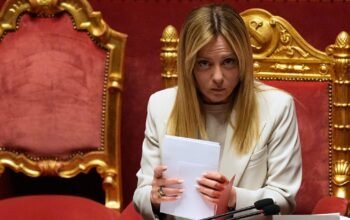 «Πόρτα» της Μελόνι στις ΗΠΑ: «Όχι» στη χρήση της βάσης του ΝΑΤΟ στη Σικελία – Ο λόγος