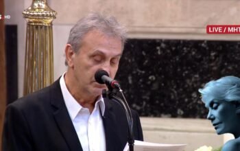 Μαρινέλλα – Νταλάρας: Έφυγες, πέταξες από τη σκηνή του Ηρωδείου σαν αρχαία τραγωδός