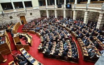 Κόντρα κυβέρνησης-ΠΑΣΟΚ για τη συζήτηση στη Βουλή περί κράτους Δικαίου – ορίστηκε στις 17 Απριλίου